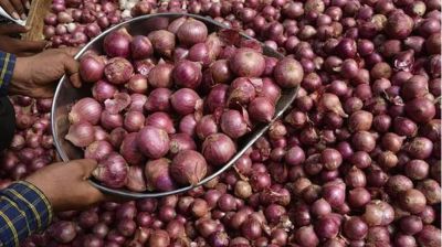 পেঁয়াজে ফের সিন্ডিকেটের থাবা