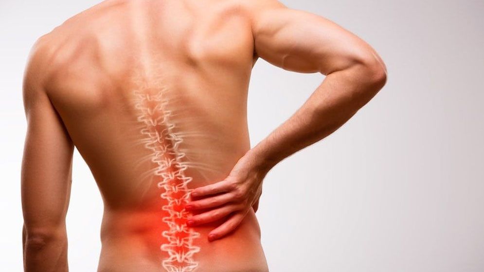 সকালে ঘুম থেকে উঠেই পিঠব্যথা করে? কারণ জানুন