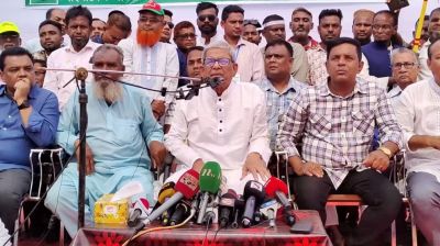 ‘দেশে যত সংকট চলছে সবই নাটক’