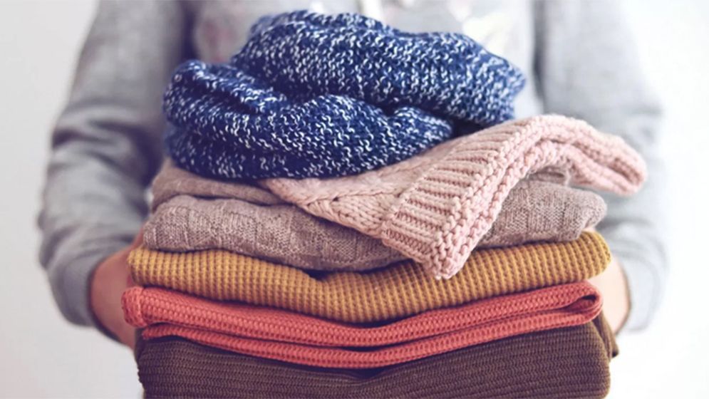 তুলে রাখা শীতের জামা কতবার-কীভাবে পরিষ্কার করে পরবেন?
