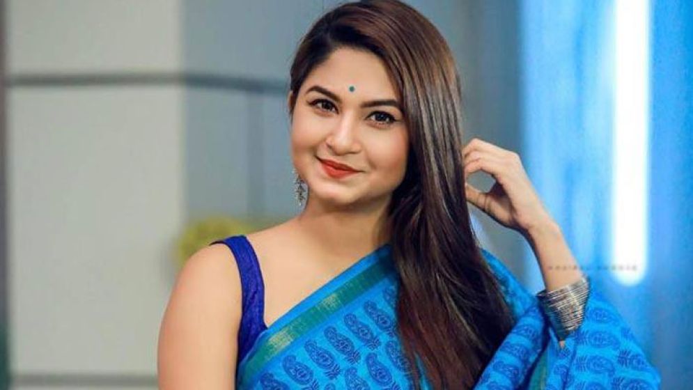 সুস্থ হয়ে শুটিংয়ে ফিরলেন স্পর্শিয়া