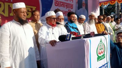 গণভোট নিয়ে টালবাহানা করবেন না: আজহারুল ইসলাম