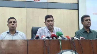 লকডাউন নিয়ে আতঙ্কের কিছু নেই: ডিবিপ্রধান