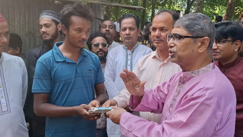 যারা নাশকতা করবে রাজনীতিতে ঠাঁই হবে না: আযম খান