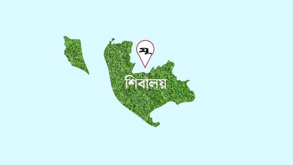 শিবালয়ে এবার স্কুলবাসে আগুন, ঘুমন্ত চালক দগ্ধ