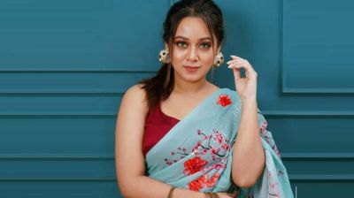 ভালোবাসা এখনো চিঠিতে বসবাস করে: দীঘি