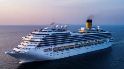 ভাসমান হোটেলে জলবায়ু প্রতিনিধিরা