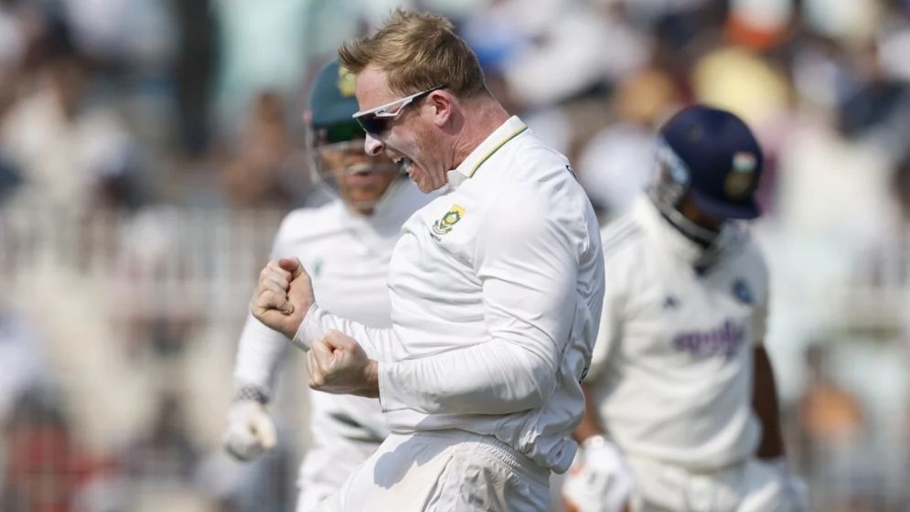 ৯৩ রানে অলআউট হয়ে হারল ভারত