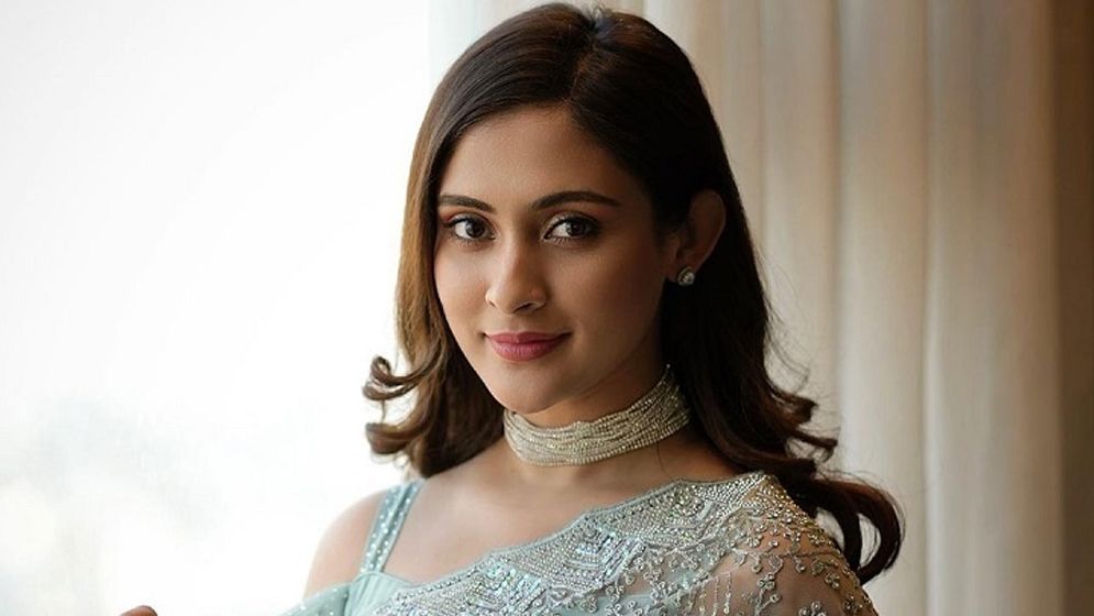 আদালতে আত্মসমর্পণ মেহজাবীন চৌধুরীর