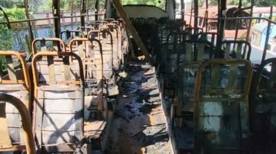 সাভারে বাসে আগুন