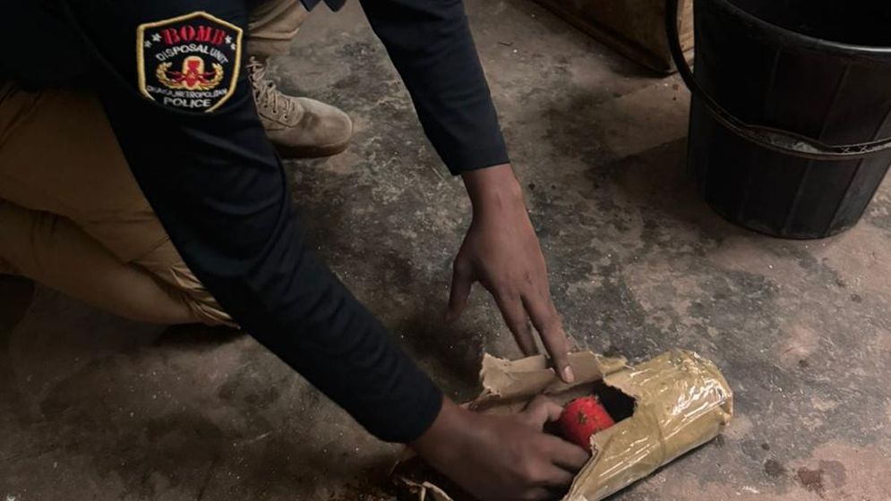 দারুস সালামে ৬ ককটেল উদ্ধার