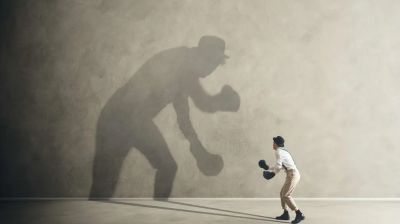 নিজেদের বিরুদ্ধে নিজেরাই কেন দাঁড়িয়ে যাচ্ছি