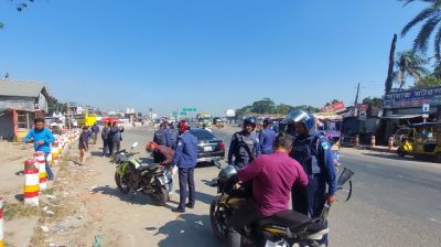 ভাঙ্গায় মহাসড়কে চেকপোস্ট বসিয়ে তল্লাশি