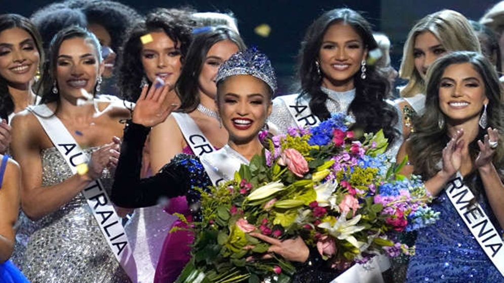 মিস ইউনিভার্স জিতলে যে পরিমাণ টাকা দেওয়া হয় মুকুটজয়ীকে