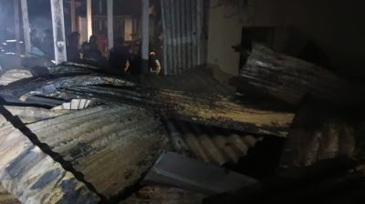 শর্টসার্কিটের আগুনে পুড়ল তিন বসতঘর