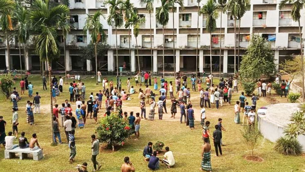 ফের ভূমিকম্প: আতঙ্কিত হয়ে ঢাবিতে হুড়োহুড়ি, আহত ৬