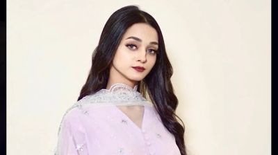 বন্ধুর বিয়েতে নেচে কপাল খুলে যায় আয়েশার