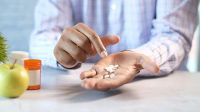 অ্যান্টিবায়োটিক কাজ করা বন্ধ করলে কী হবে? জানালেন চিকিৎসক