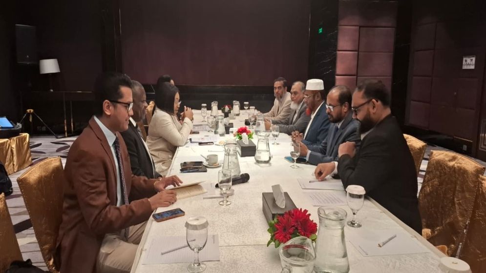 কমনওয়েলথ প্রতিনিধি দলের সদস্যদের সঙ্গে জামায়াত নেতাদের বৈঠক