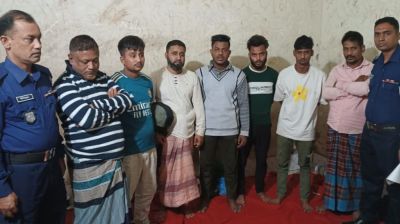 কুমিল্লায় পুলিশের ওপর মাদক কারবারিদের হামলা, গ্রেফতার ১১