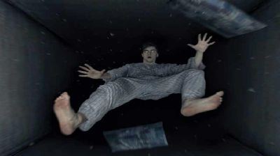 ঘুমের মধ্যে হঠাৎ কেন মনে হয় আমরা নিচে পড়ে যাচ্ছি