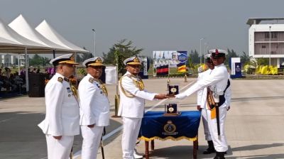 প্রযুক্তিনির্ভর নৌবাহিনীর জন্য নিবেদিতপ্রাণ হতে হবে: নৌবাহিনী প্রধান