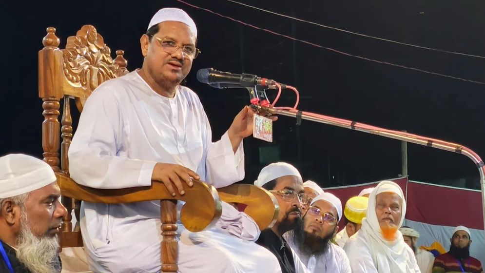 মানুষ ইসলামের পক্ষে ভোট দিতে ব্যাকুল: চরমোনাই পীর