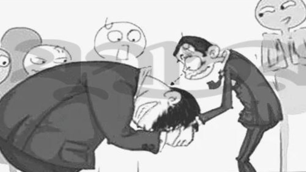 চাটুকার বুদ্ধিজীবীরা নিক্ষিপ্ত হয় ইতিহাসের আস্তাকুঁড়ে