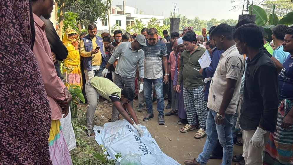 সিংগাইরে এক ব্যবসায়ীকে মাথা থেঁতলে হত্যা