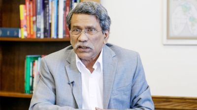 ওই নারীকে চেনেন না অধ্যাপক আলী রীয়াজ: প্রধান উপদেষ্টার প্রেস উইং