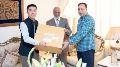 খালেদা জিয়ার জন্য উপহার পাঠালেন ভুটানের রাজা ও প্রধানমন্ত্রী