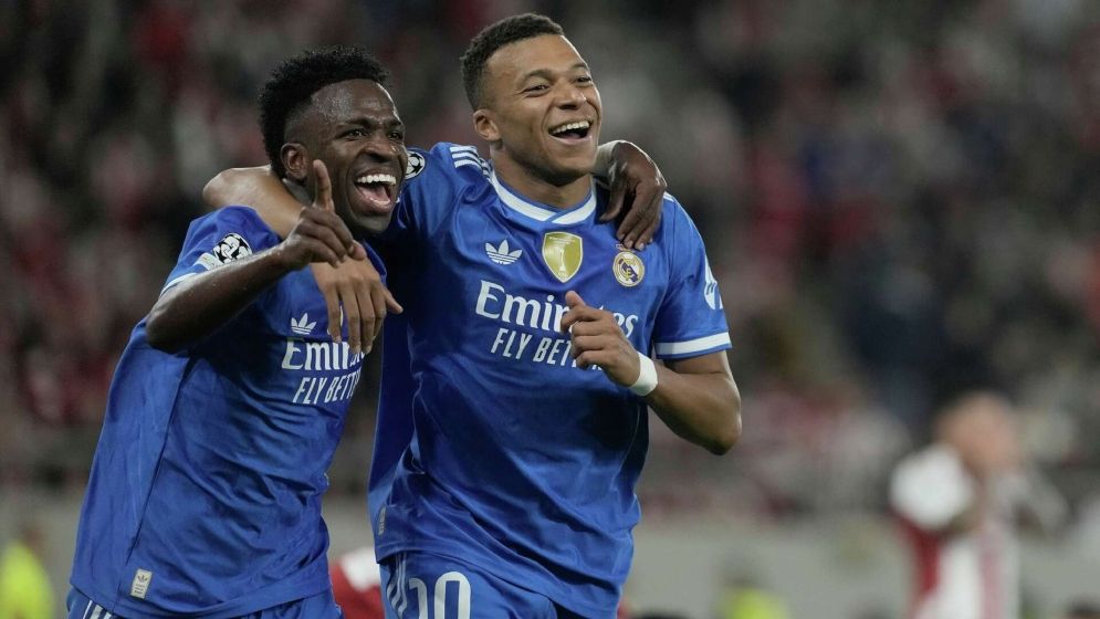 এমবাপ্পের ৪ গোলে ২৫ দিন পর জয়ের মুখ দেখল রিয়াল