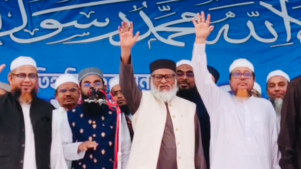 কেউ ধর্ম অবমাননা করলে দ্রুত ব্যবস্থা নেওয়া হবে: ধর্ম উপদেষ্টা