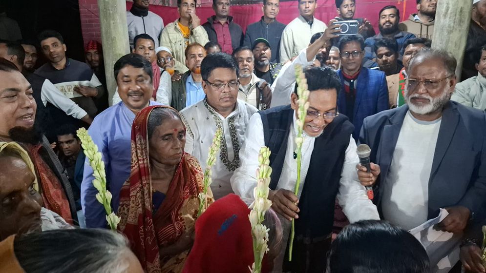 হিন্দু সম্প্রদায়ের ৪ শতাধিক মানুষ যোগ দিলেন বিএনপিতে