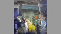 ভয়াবহ অগ্নিকাণ্ডে পুড়ল হাসপাতাল