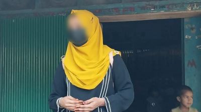 কুয়েতে গিয়ে স্বামীকে তালাক, প্রেমিককে বিয়ে করে সর্বহারা