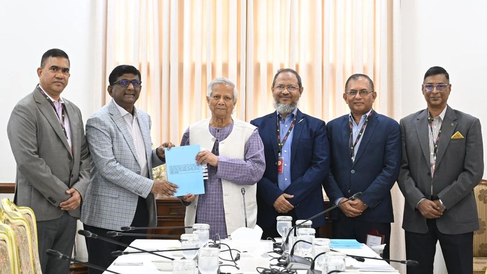 সশস্ত্র বাহিনীর বঞ্চিত সদস্যদের ন্যায়বিচার নিশ্চিত করবে সরকার: প্রধান উপদেষ্টা