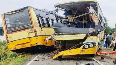 ভারতে দুই বাসের মুখোমুখি সংঘর্ষে ১১ জন নিহত