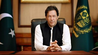 ‘ইমরান খান বেঁচে আছেন, দেশ ছাড়তে চাপ দেওয়া হচ্ছে’