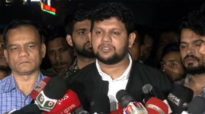 খালেদা জিয়ার শারীরিক অবস্থার সামান্য উন্নতি হয়েছে: উপদেষ্টা মাহফুজ