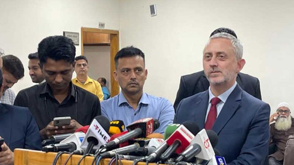 ভোট ও গণভোটের প্রস্তুতি দেখে ‘অভিভূত’ ইইউ: রাষ্ট্রদূত মিলার