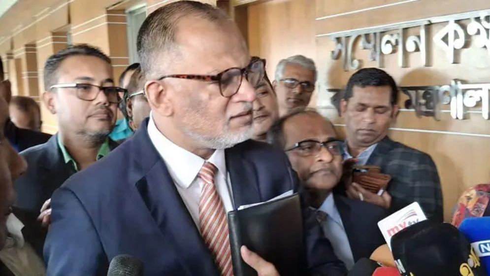 ভোজ্যতেলের দাম বাড়ানোর আইনগত ভিত্তি নেই: বাণিজ্য উপদেষ্টা