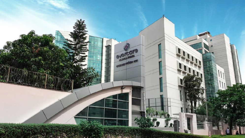 এভারকেয়ার হাসপাতালের খোলা মাঠে হেলিকপ্টার উঠানামা করবে