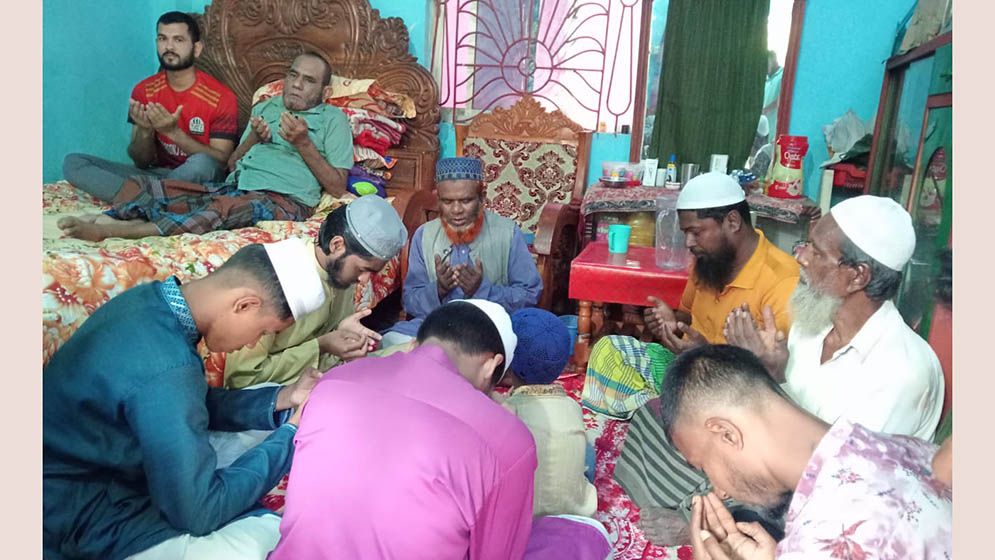 নিজের জীবনের বিনিময়ে খালেদা জিয়ার প্রাণভিক্ষা চাইলেন নজরুল