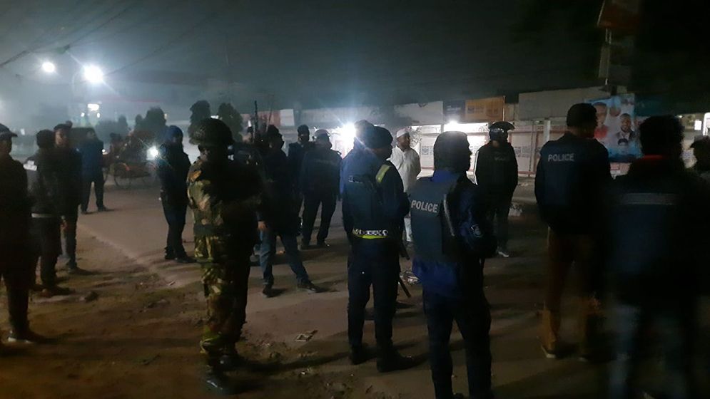 হবিগঞ্জে তৃতীয় দফা সংঘর্ষে দোকানপাট ভাংচুর