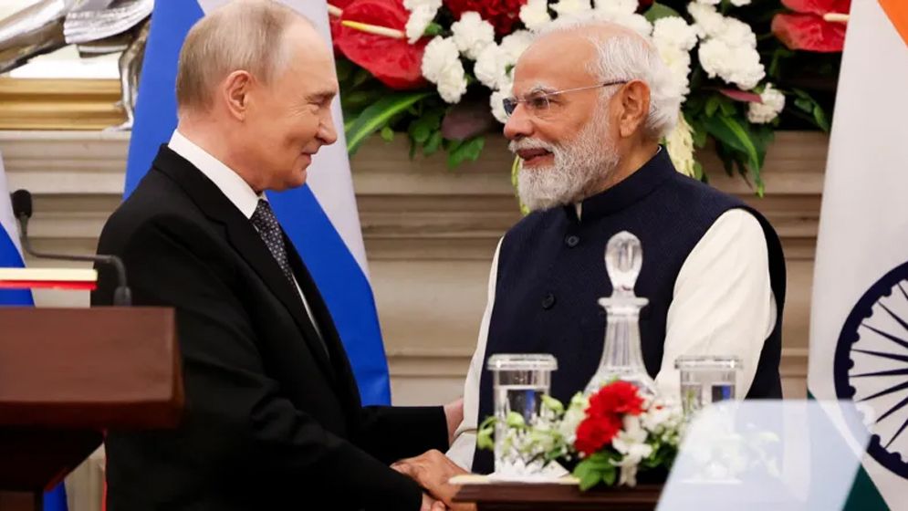 ট্রাম্পের চাপ উপেক্ষা করে ভারতকে ‘নিরবচ্ছিন্ন’ জ্বালানি দেবে রাশিয়া