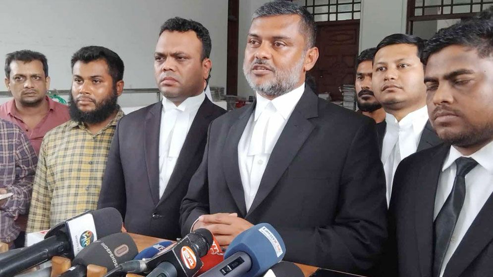 রোজা ও পূজা নিয়ে মন্তব্যে মামলা, প্রতিক্রিয়ায় যা বললেন শিশির মনির