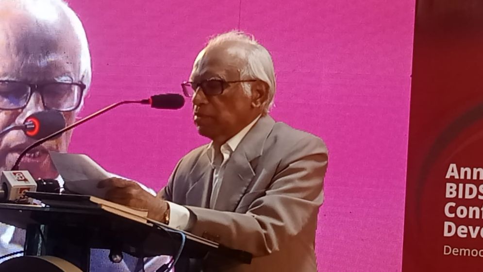 শুধু গণতন্ত্র অর্থনৈতিক উন্নয়ন ঘটাতে পারবে না: পরিকল্পনা উপদেষ্টা