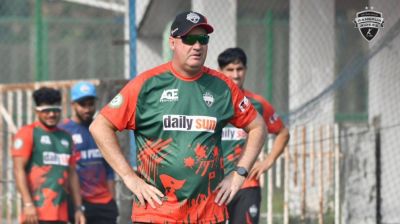 আবারও রংপুর রাইডার্সের কোচ মিকি আর্থার