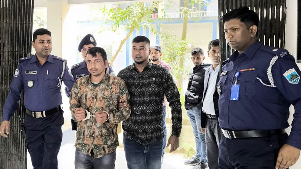 নারীকে হত্যার পর চোখ উপড়ে ড্রেনে ফেলে যায় প্রেমিক